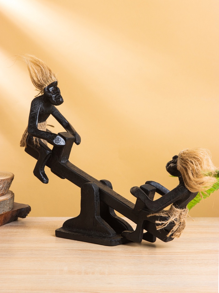 Сувенир «Аборигены на качелях», 33×8×22 ± 2 см, дерево