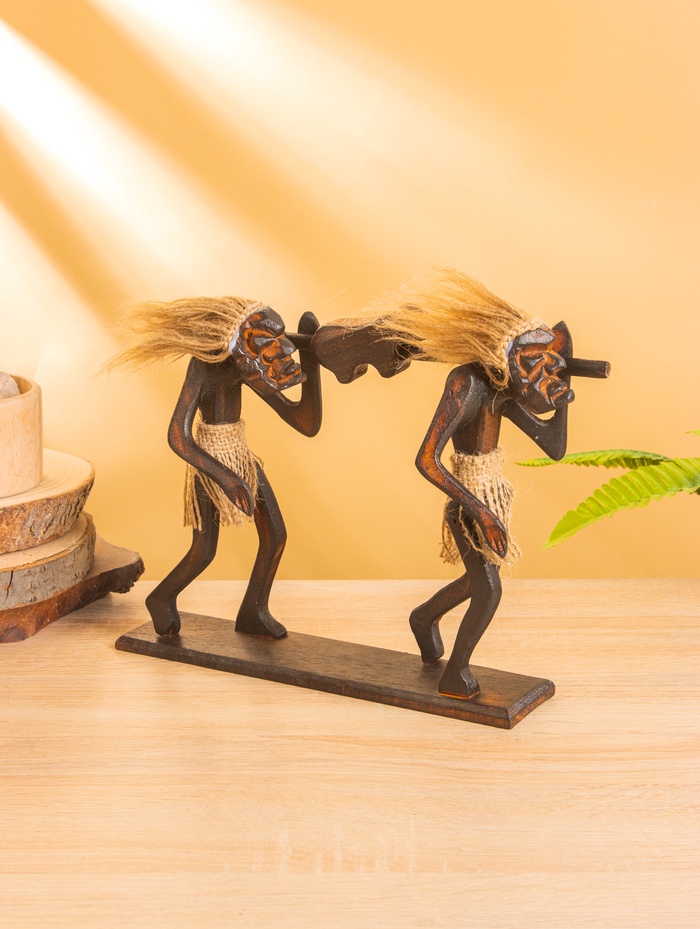 Сувенир «Аборигены с добычей», 27×21×7 ± 2 см, дерево