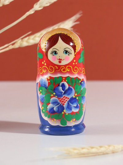 Матрёшка дерево «Любовь», красный платок, 5-кукольная, 11.5 см