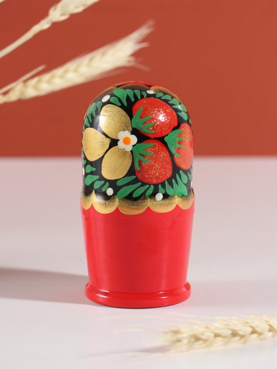 Матрёшка дерево «Наташа», красная, 5-кукольная, 12 см