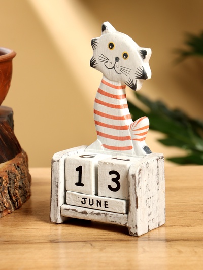 Календарь настольный «Полосатый кот», 7×4×14 см, дерево, бело-красный