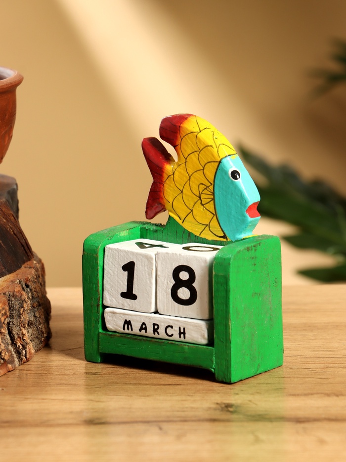 Календарь настольный «Рыбка», 7×4×9 см, дерево, зелёный