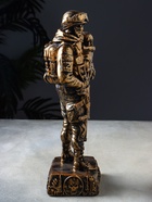 Фигура «Солдат СВО с ребёнком на руках», 34×13×10 см - Фото 3