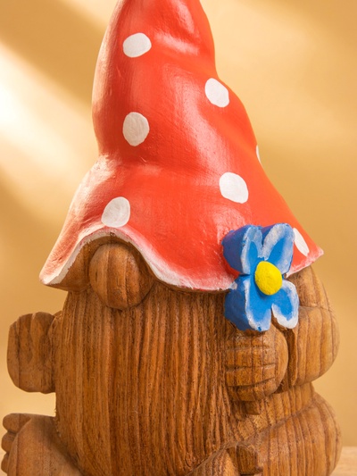 Фигура «Гномик в красной шляпе», 15×15×30 см, дерево джампинис