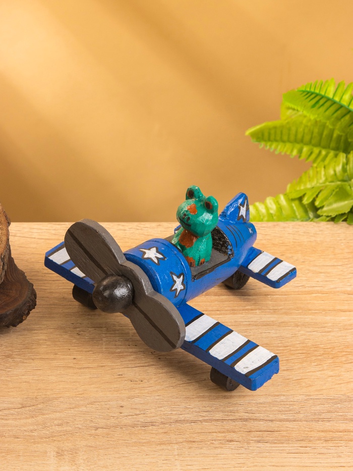 Сувенир интерьерный «Лягушка на самолёте», 15×13×8 см, дерево