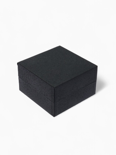 Коробочка подарочная для часов из экокожи, 10×10×6 см, (подушечка 8.3×8.5 см), вставка бежевая, чёрная