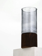 Ваза для цветов с деревянной подставкой из темного стекла, 25.5×10 см, 1.25 литра - фото 809609609