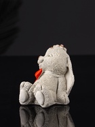 Фигурка гипс «Кролик с бантом», 7 см, серый 10896133