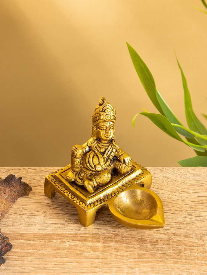 Подставка под благовония «Бог богатства Лорд Кубера», 10×6.5×6.5 см, латунь