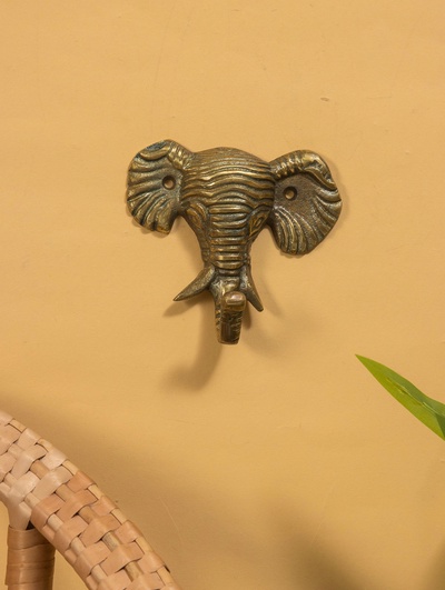 Крючок «Слон», 12×12 см