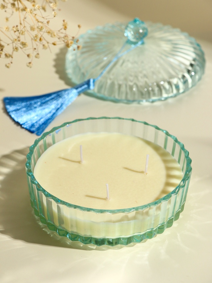 Ароматическая свеча в шкатулке «Голубая», 3 фитиля, колокольчики, 13.3×13.3×9.5 см - Фото 1