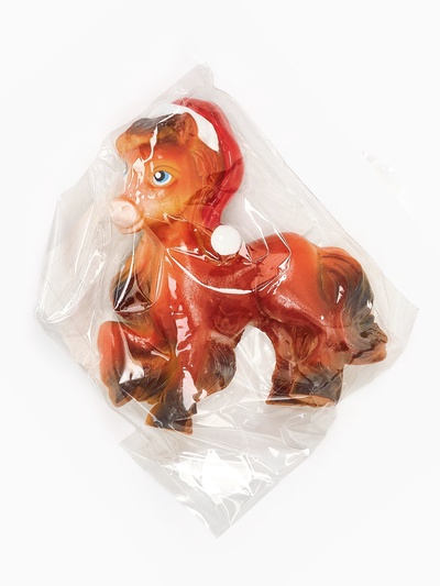 Магнит новогодний на холодильник «Лошадь в колпаке»