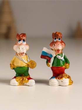 Фигурка полистоун «Конь в спортивном костюме», 3.3?2.3?5 см, МИКС (комплект 3 шт)