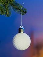 Елочный шар «Белый бархат» 8 см, 1 LED, от батареек LR44×3, свечение тёплое белое - фото 6644426
