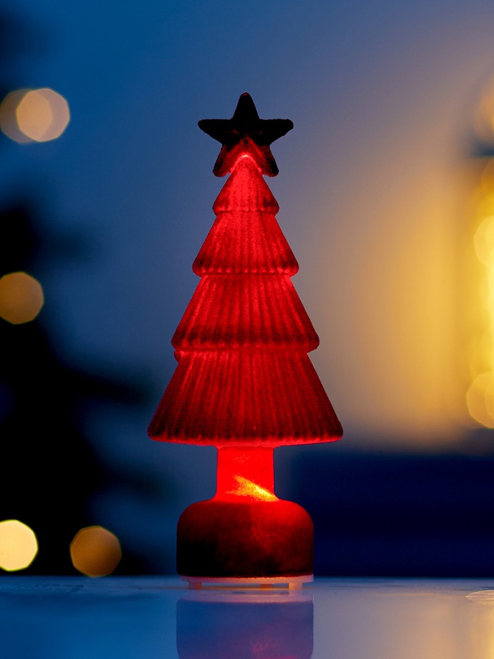 Светодиодная фигура «Ёлочка бархатная красная», 1 LED, 15×6 см, от батареек 3xAG13, свечение тёплое белое