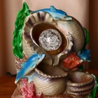 УЦЕНКА Фонтан "Дельфины" ракушки, 11х16х24 см (с подсветкой) - фото 14928164