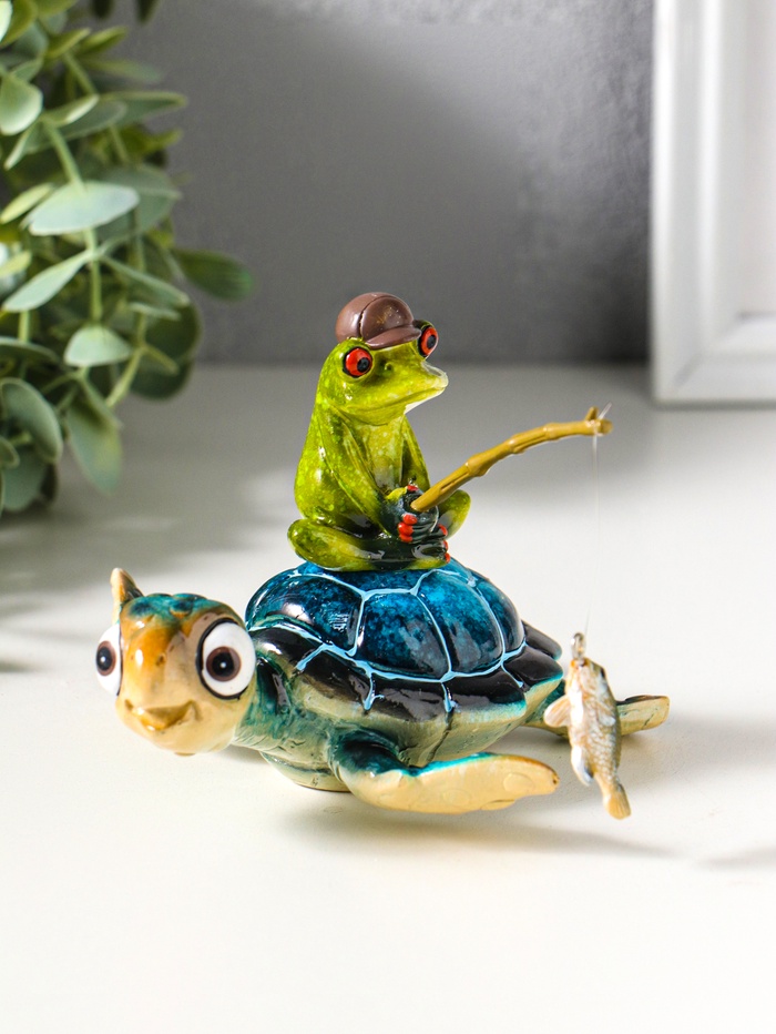 Фигурка полистоун лак «Лягуха рыбачит, сидя на черепахе», 12.5×11.5×9.7 см - Фото 1