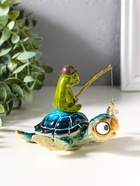 Фигурка полистоун лак «Лягуха рыбачит, сидя на черепахе», 12.5×11.5×9.7 см - Фото 2