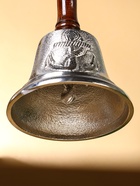 Колокольчик "Якорь" алюминий, с деревянной ручкой 12х12х24 см 10653681 - фото 16984774