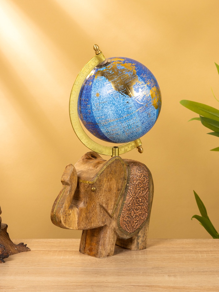 Глобус сувенирный, 17×12.5×31.5 см, подставка дерево - Фото 1