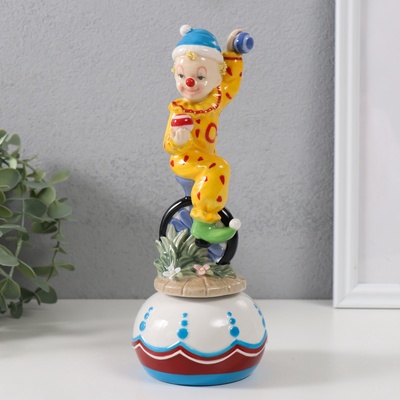 УЦЕНКА Фигурка музыкальная «Клоун жонглирует сидя на колесе», керамика, 8.5×8.5×22 см