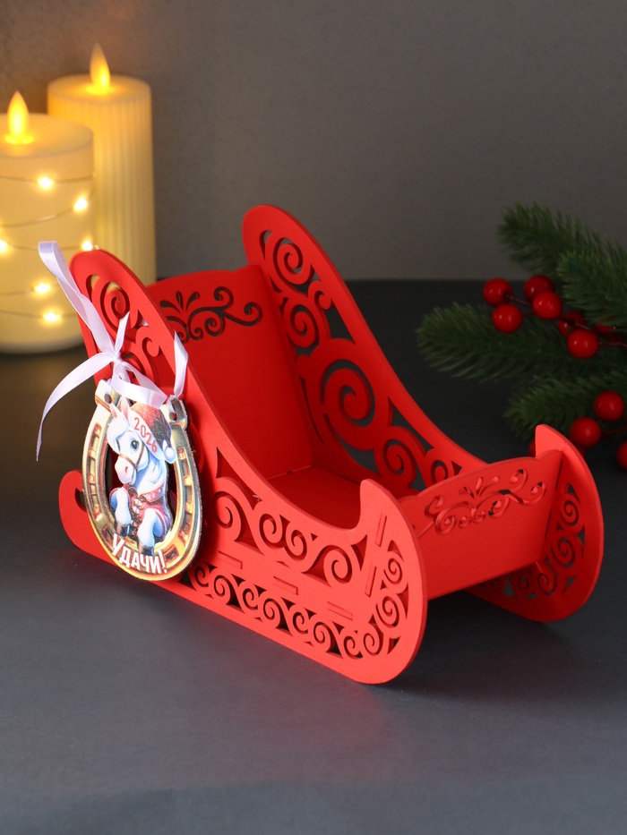 Деревянная шкатулка подарочная «Сани», с магнитом, подставка, 23×10×14 см, красный - Фото 1