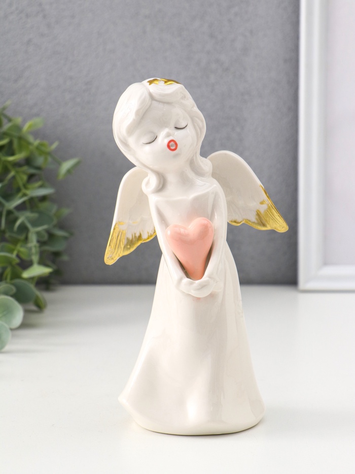 Фигурка керамика «Ангел поющий с сердцем», 10.5×6.5×18 см