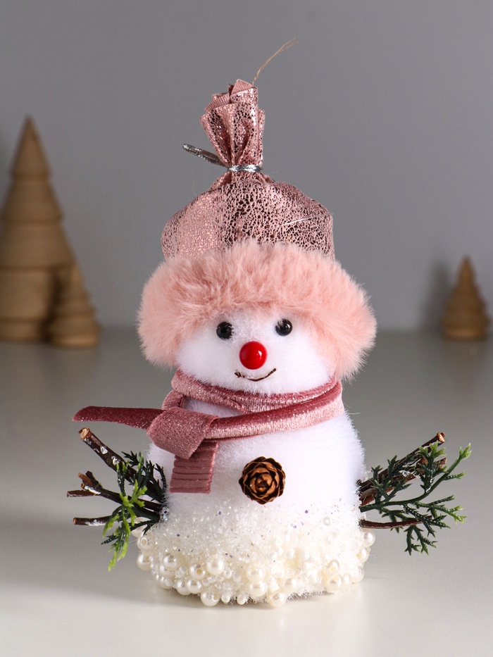 Фигурка «Снеговичок в розовом колпаке, в бусинках», 14×12×8 см
