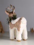 Фигурка «Оленёнок с золотистыми рожками, с еловым венком», 18×10×28 см - Фото 3