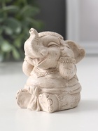 Фигурка гипс «Слон ничего не слышу», 7×5.5×6 см, слоновая кость - фото 52746080