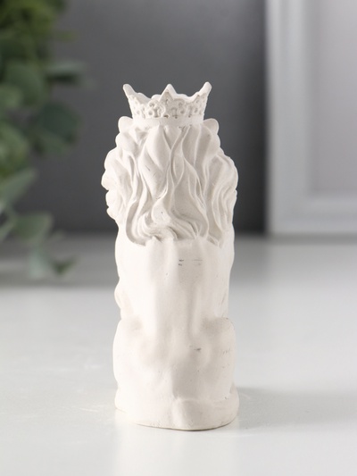 Фигурка гипс «Лев в короне», белый, 9×4×6.5 см