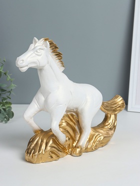Копилка для денег «Конь на ветру», гипс, 28×32×9.5 см, белый с золотом