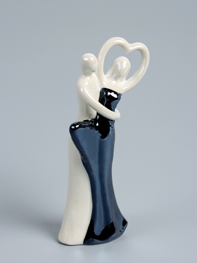 {{photo.Alt || photo.Description || 'УЦЕНКА Фигурка керамика «В объятиях любви», чёрно-белый, 24.6×11.8×6 см'}}