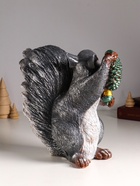 Фигурка полистоун «Белка с шишкой», 26.5×27.5×14 см - Фото 2