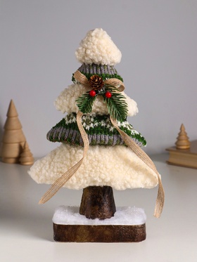 Фигурка «Вязаная ёлочка с бантом», 19×8×30 см
