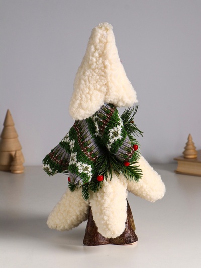 Фигурка «Вязаная ель с ягодками», 15×15×33 см