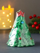 Свеча декоративная «Ёлочка нарядная», 90×108 мм - фото 59406850