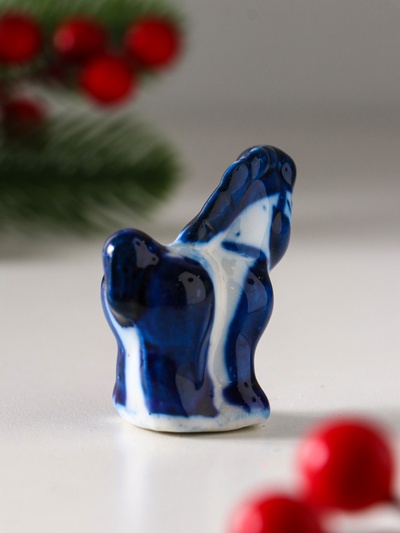 Фигурка фарфор гжель «Коняшка»