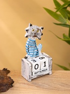 Календарь настольный «Полосатый кот», 7×4×14 см, дерево, серо-голубой - фото 117423024 Календарь настольный «Полосатый кот», 7×4×14 см, дерево, серо-голубой - фото 117423024