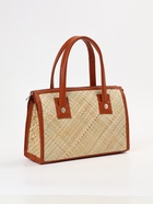 Сумка плетёная на молнии из пандана, 30×10×35 см, светло-коричневая - фото 809184194 Сумка плетёная на молнии из пандана, 30×10×35 см, светло-коричневая - фото 809184194