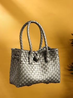 Сумка плетёная пластиковая, 23×11×30 см, серебристая