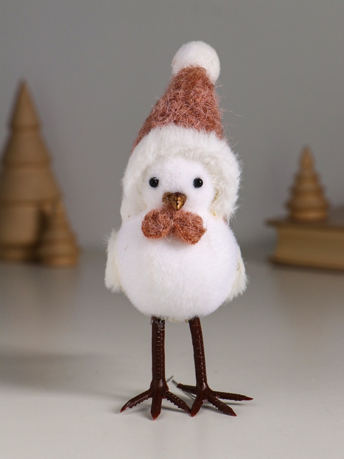 Фигурка «Белая птичка в колпаке и бабочке на веточке ели», 5.3×9.5×14 см - Фото 1