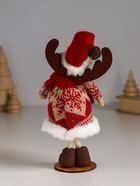 Фигурка «Лосик в вязаной шубе с узорами, в колпаке с колокольчиком», 7×6.5×19 см - Фото 3