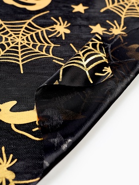 Скатерть одноразовая на хэллоуин «Золотые тыквы», 200×140