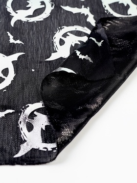 Скатерть одноразовая на хэллоуин «Летучие мыши», серебро, 200×140