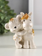 Фигурка гипс «Мишка с лошадкой», 9×7×6 см, перламутр - фото 60061780