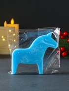 Декоративная свеча новогодняя «Лошадка», 110×100 мм, голубой - фото 809304461