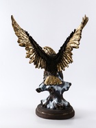 Фигура полистоун «Орёл на охоте», 68×49×39 см, под бронзу - фото 58048100