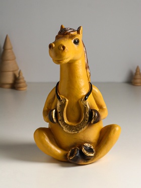 Копилка для денег «Лошадь с подковой», гипс, 15×15×25 см, коричневый