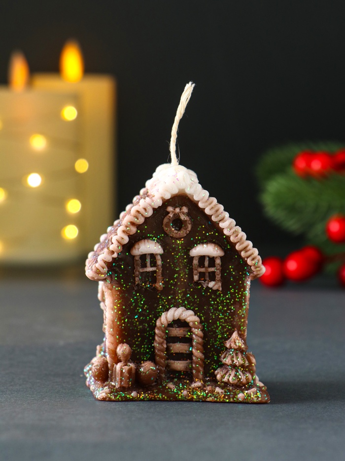 Свеча новогодняя декоративная «Домик с Ёлкой», 55×70 мм, коричневый - Фото 1